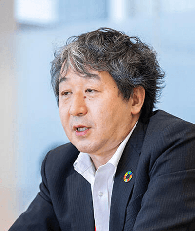 日本郵便株式会社 執行役員 田中 博之