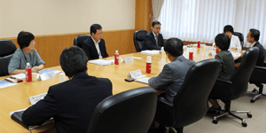 2017年の有識者ダイアログの様子