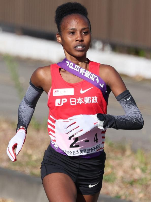 大会風景:4区 カリバ カロライン選手