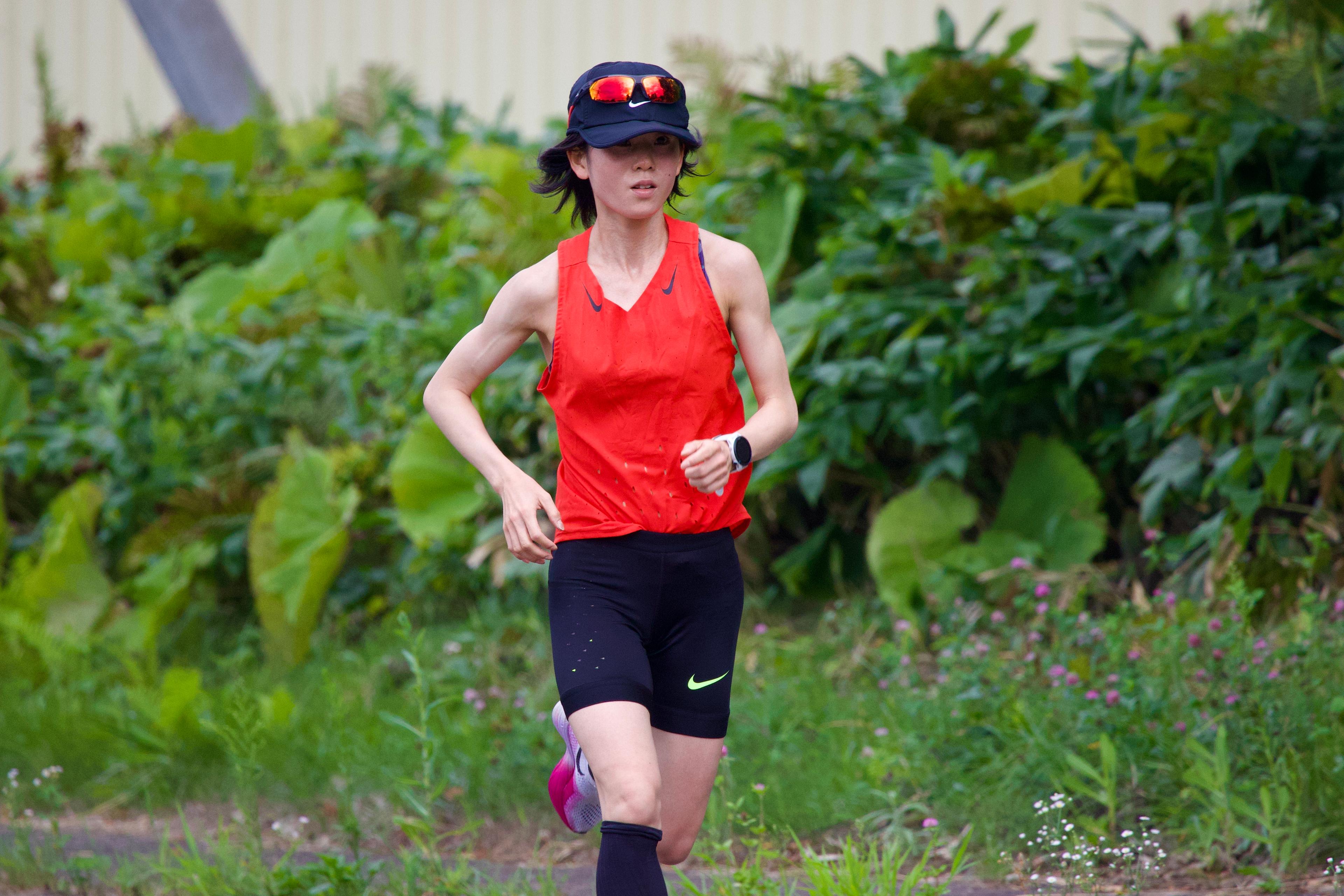 練習中の鈴木選手の写真