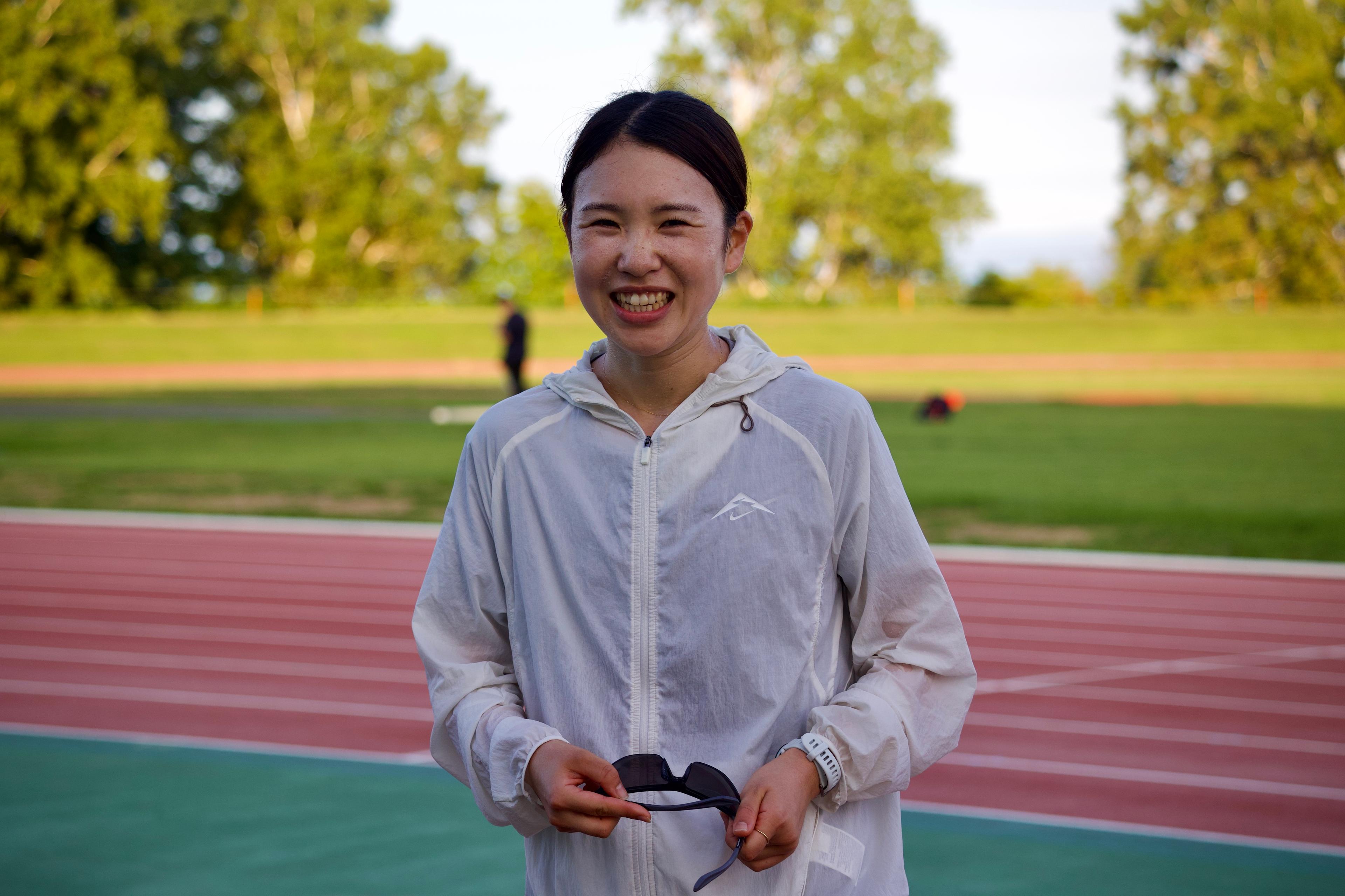 笑顔の太田選手の写真