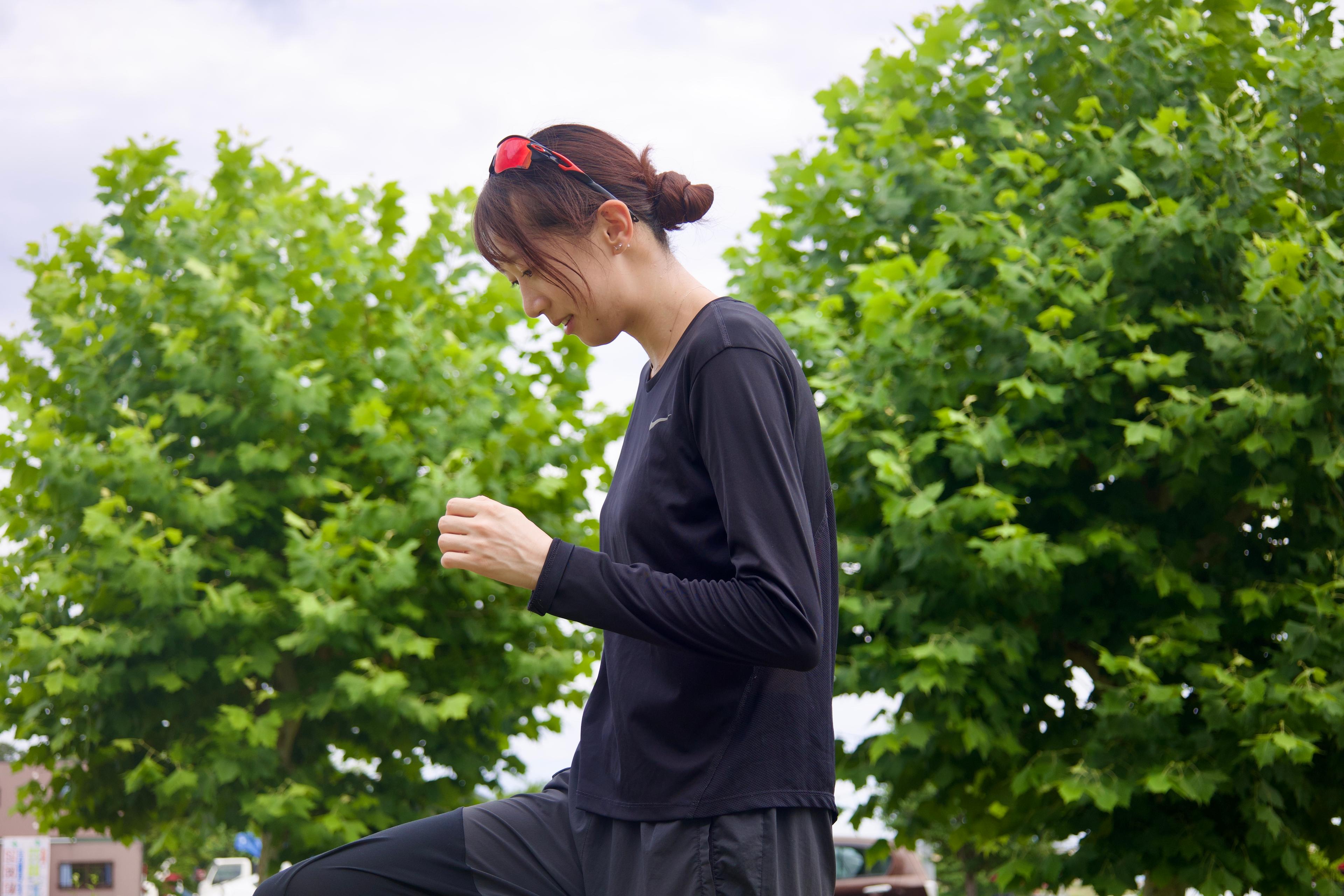 練習中の牛選手の写真
