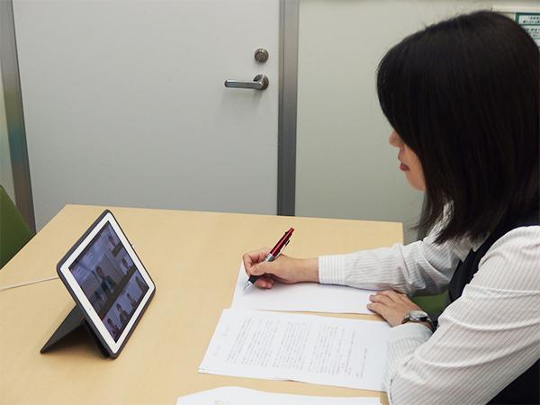 ゆうちょ銀行 直営店社員