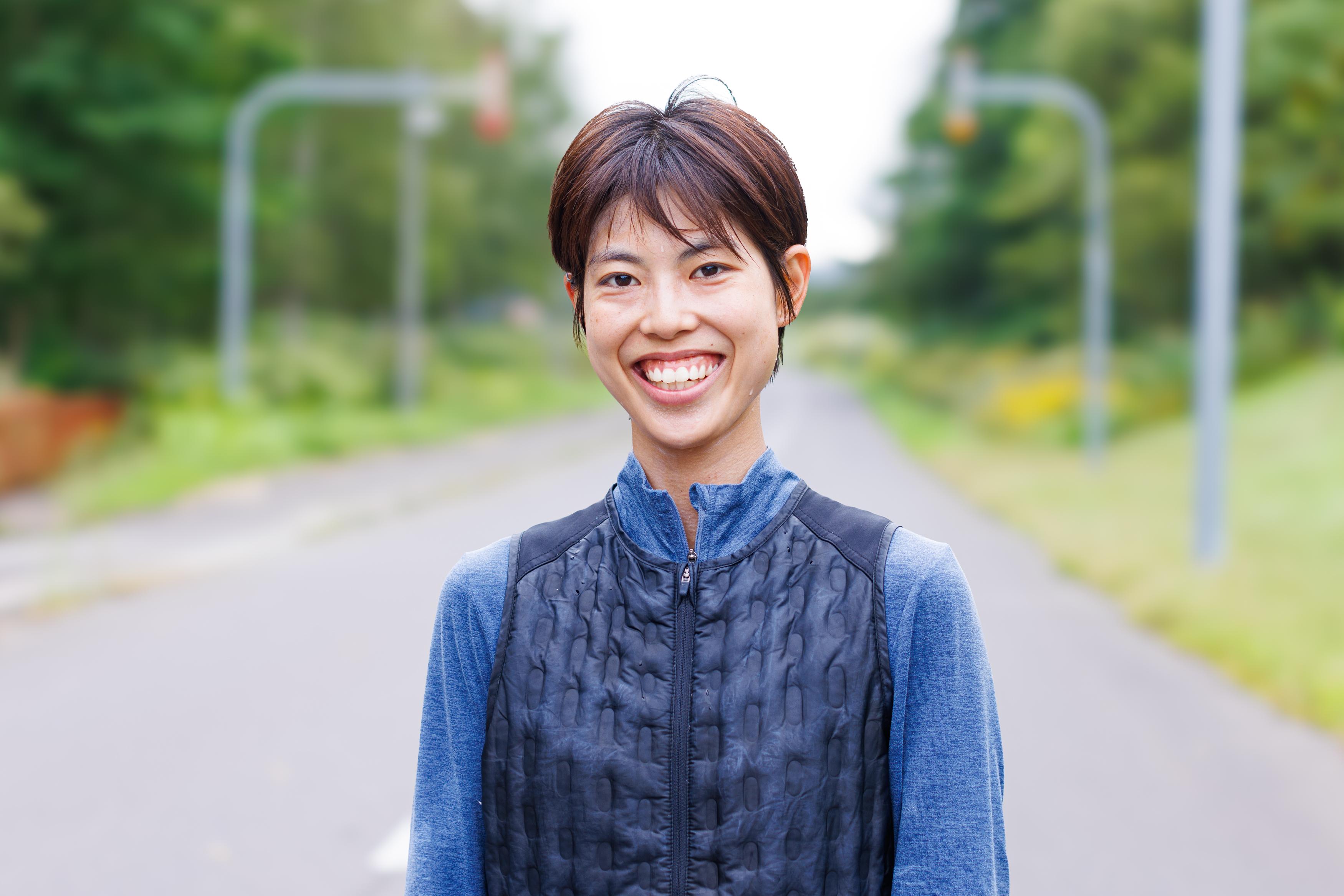 笑顔の廣中選手の写真