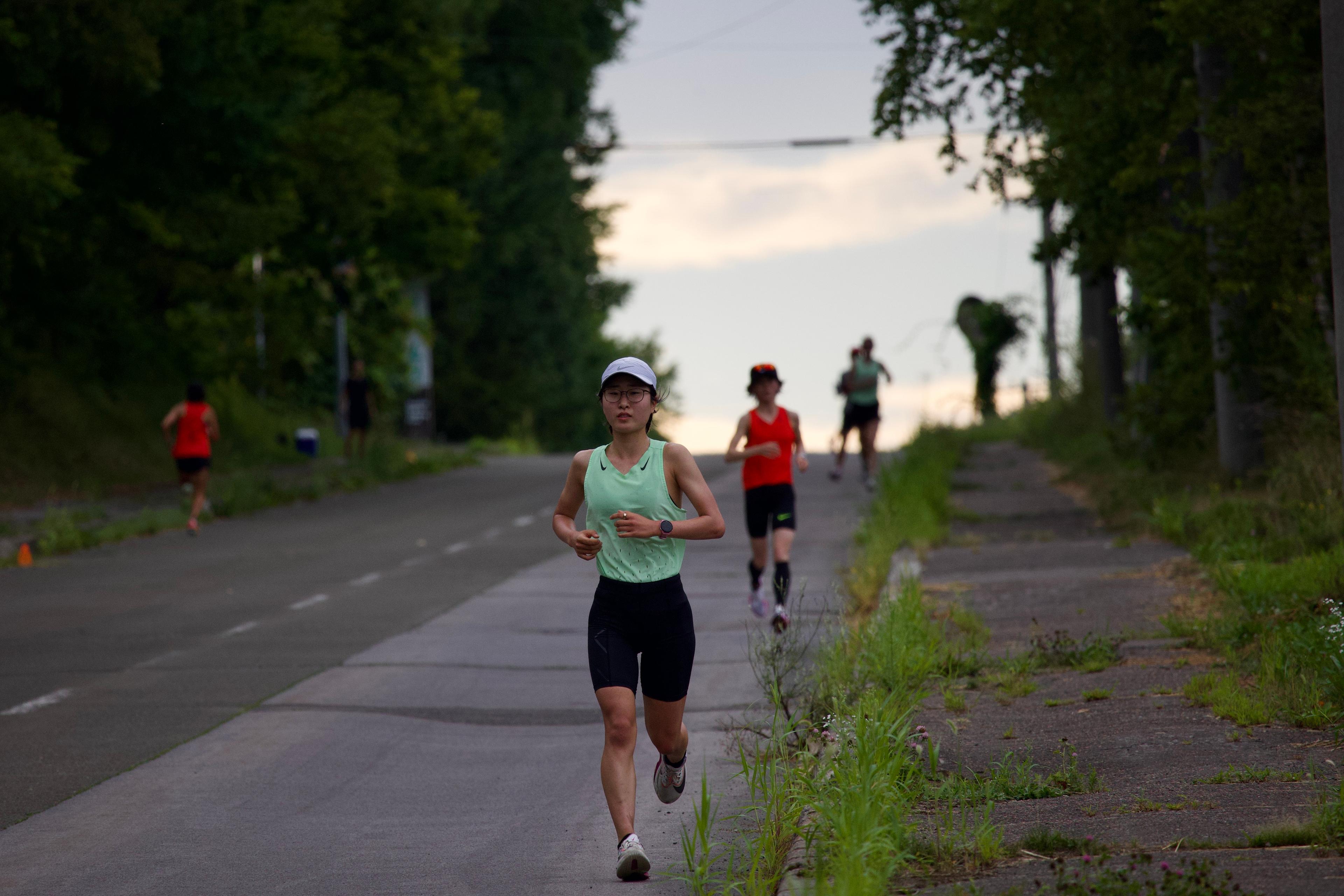 ランニング中の谷本選手の写真