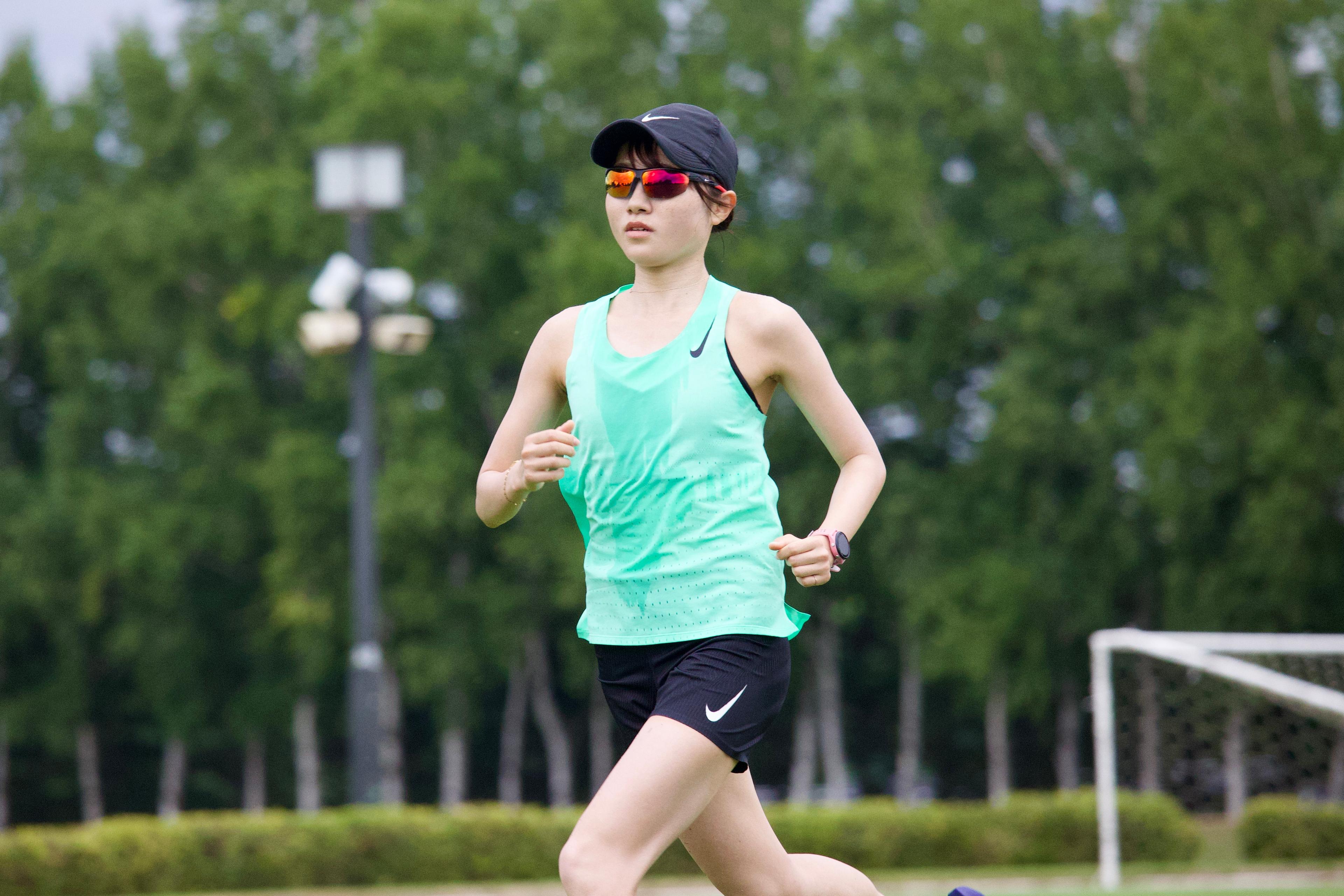 練習中の菅田選手の写真