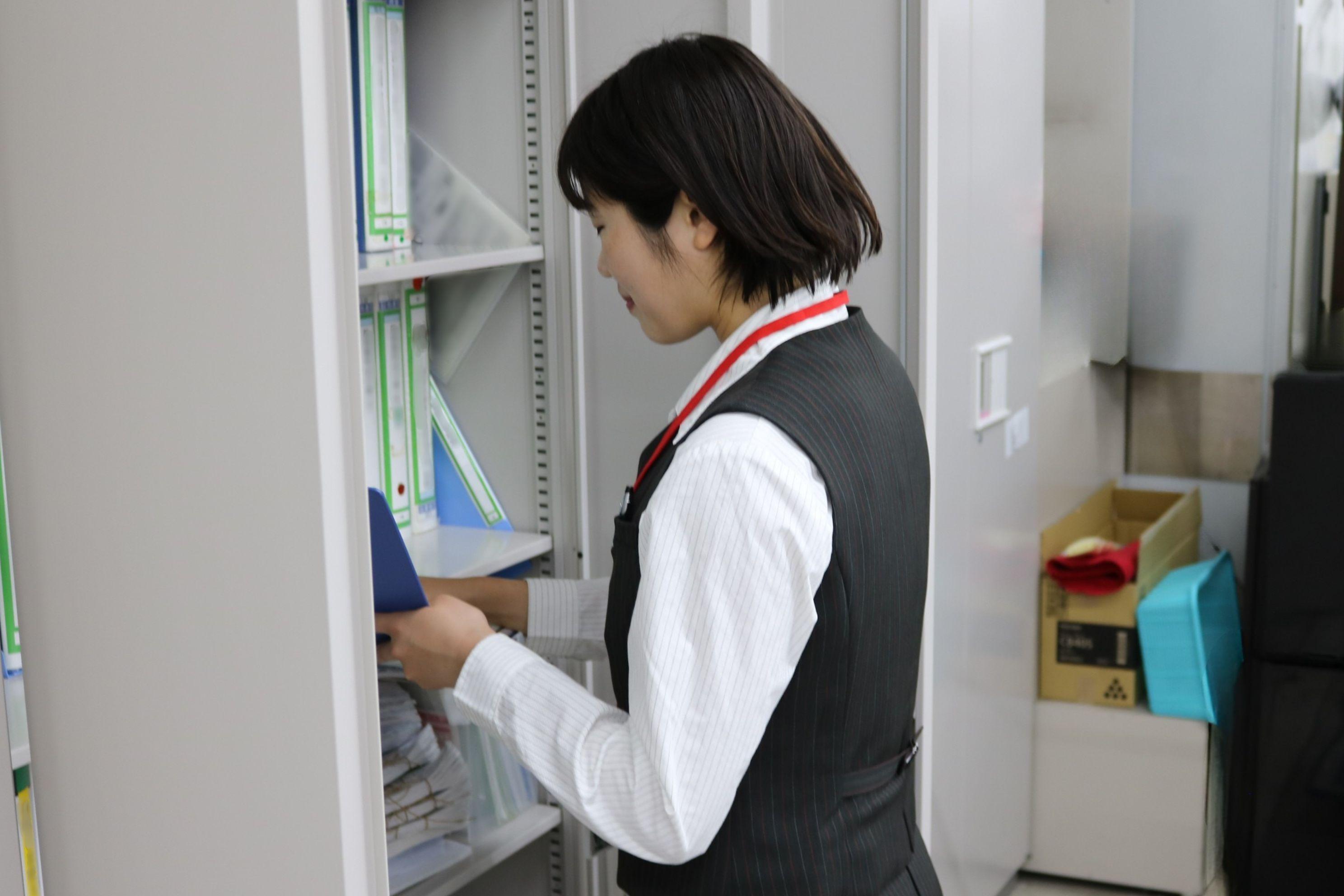 勤務中の和田選手の写真