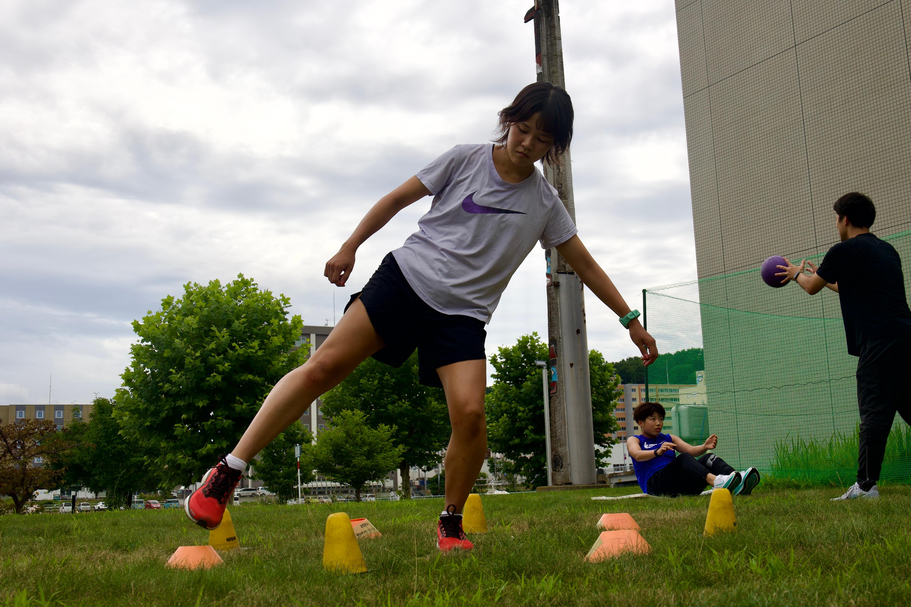 練習中の大西選手の写真